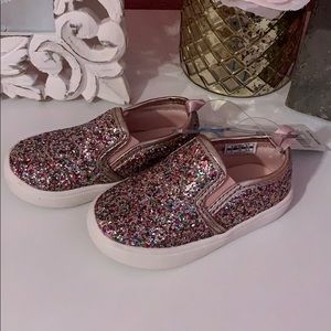 Baby girl size 4 Carter’s shoes